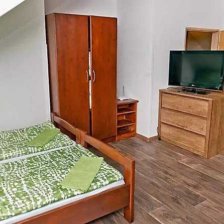 Orman Evi Pod Svahem *